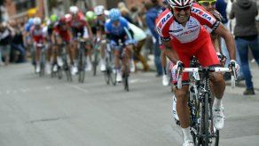 Italiano Giampaolo Caruso (Katusha) gana la Milán-Turín ciclista