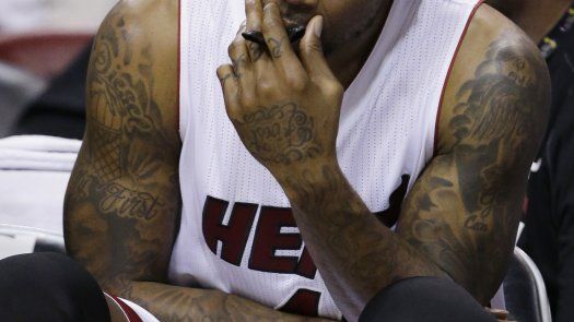 Raptors dejan al Heat prácticamente fuera de playoffs