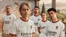 AC Milan presenta camiseta con lema Después de Estambul, siempre está Atenas