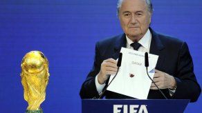 Blatter se siente fuerte para restaurar la credibilidad de la FIFA