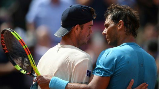 Nadal accede a cuartos con más apuros de los previstos ante Marterer