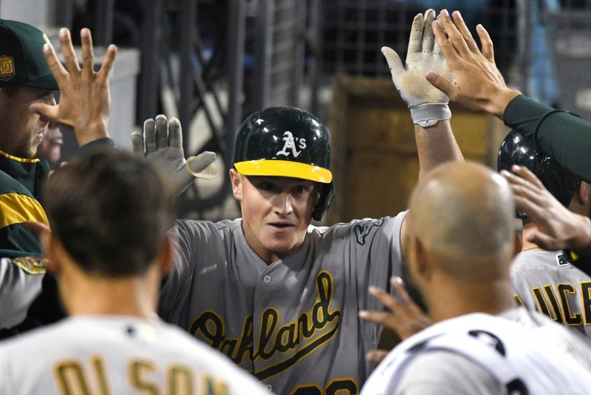 Con 21 hits, Atléticos aplastan a Dodgers