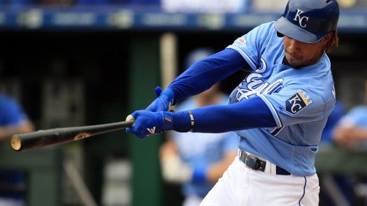 Mondesí y Reales atacan temprano para vencer 3-2 a Rays