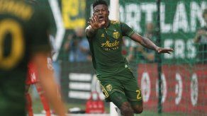 Los Sounders con asistencia de Román Torres empatan 2-2 con Portland