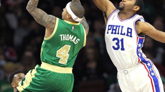Thomas anotó 26 puntos en victoria de Celtics sobre 76ers