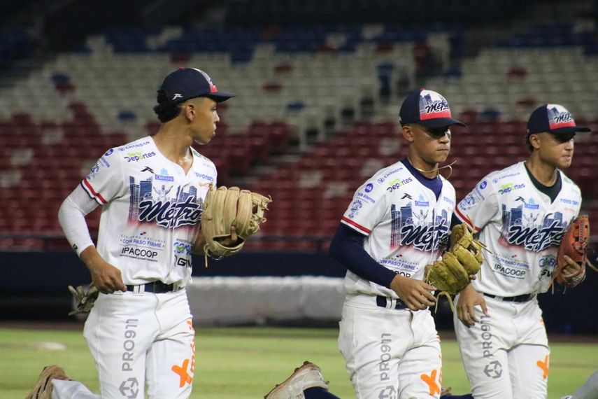 Béisbol Juvenil 2025: Partidos para hoy martes 18 de febrero