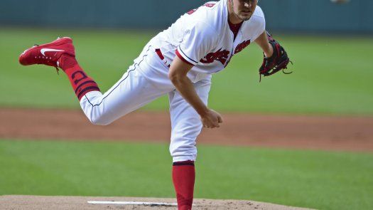 Bauer poncha a 11 por los Indios en triunfo sobre Tigres