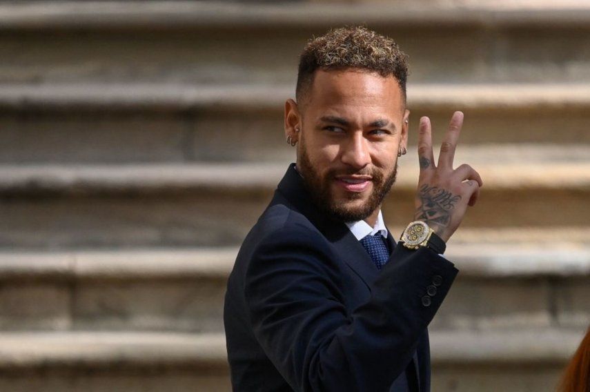 Fiscalía retira acusación contra Neymar en proceso por fichaje con Barcelona