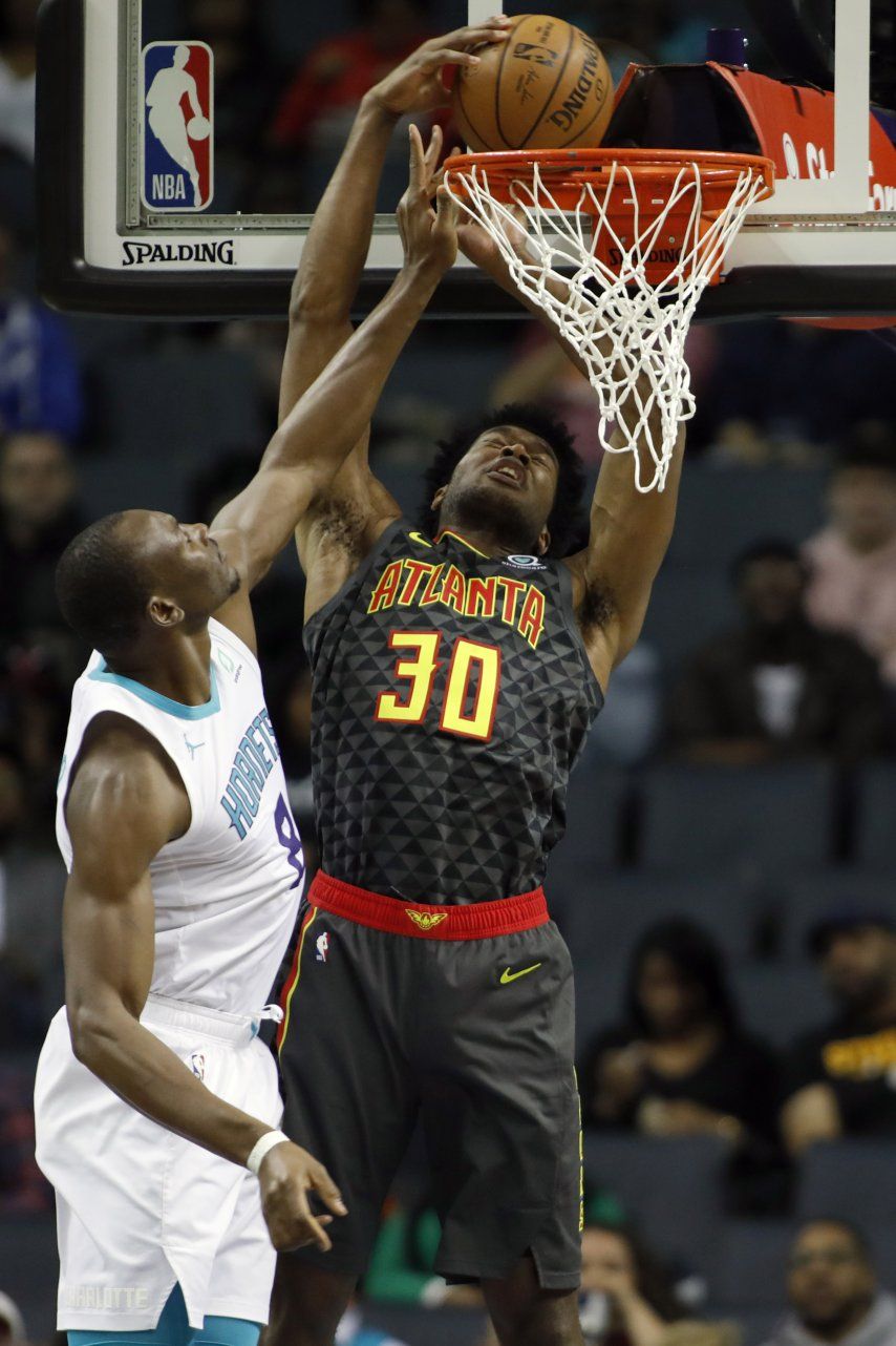 Con 30 puntos de Trae Young los Hawks derrotan a los Hornets