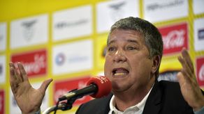 Bolillo Gómez es anunciado como nuevo DT de la Universidad Técnica de Cajamarca