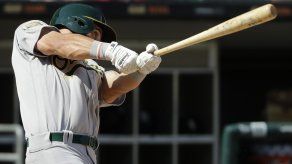 Martini define por Atléticos con su 1er hit en las mayores