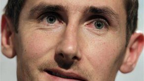 Mundial: Alemán Klose cree que Inglaterra no jugó como equipo