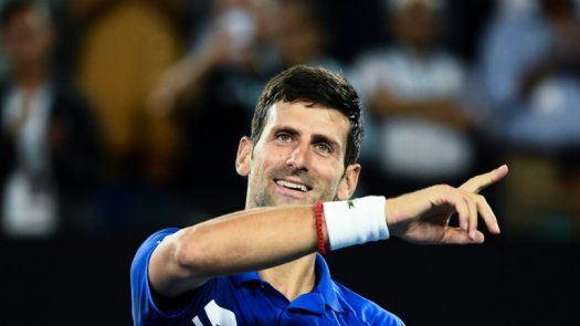Djokovic arrasa a Pouille y jugará la final de Australia contra Nadal