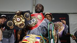 ¡RECUERDOS 2025! Terence Crawford venció a Canelo Álvarez en histórico combate indiscutible