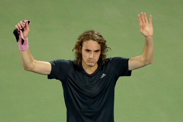 Tsitsipas vence a Monfils y jugará la final en Dubái