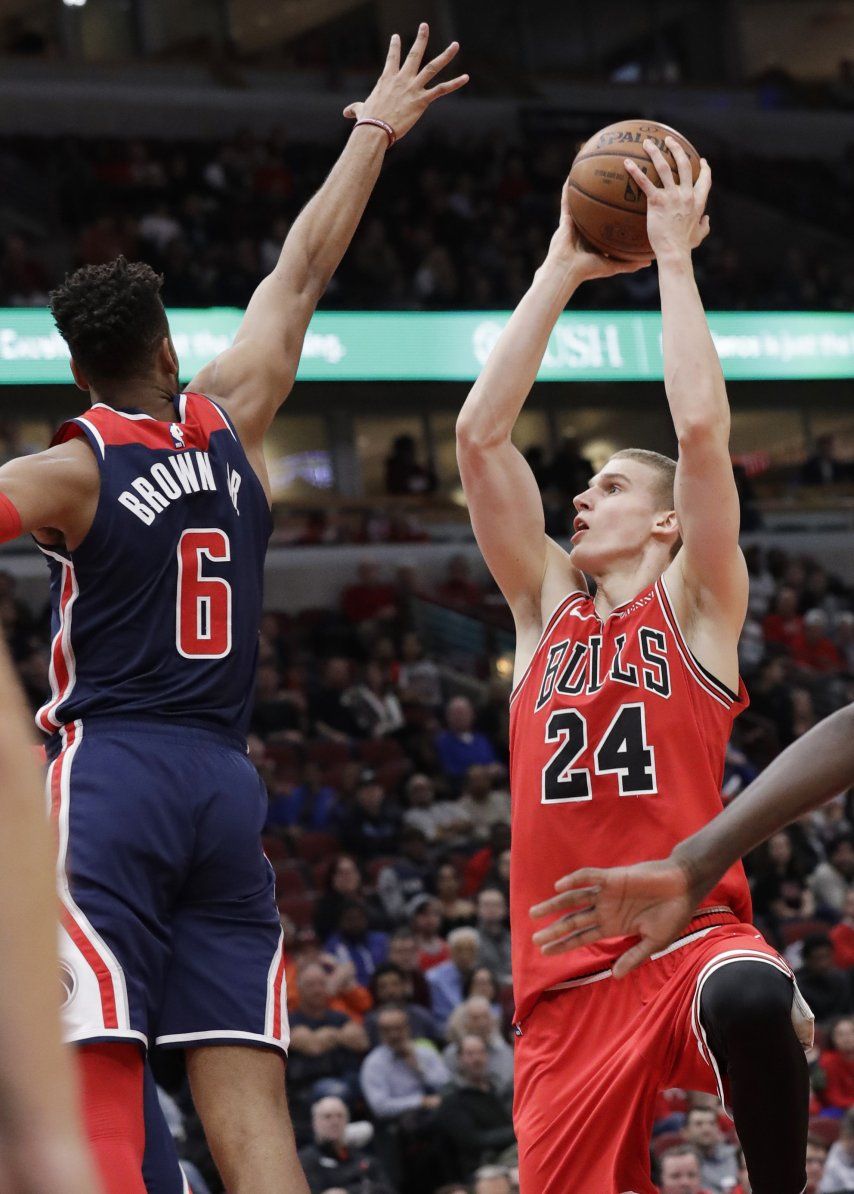 Markkanen y Dunn guían a Bulls a victoria en tiempo extra