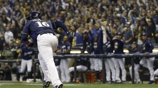 Woodruff pega jonrón y Cerveceros ganan Juego 1 a Dodgers