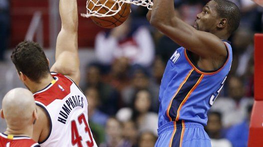 Durant se lastima pero Westbrook da triunfo al Thunder
