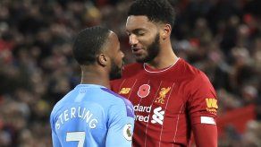 Inglaterra minimiza pelea entre Sterling y Gómez