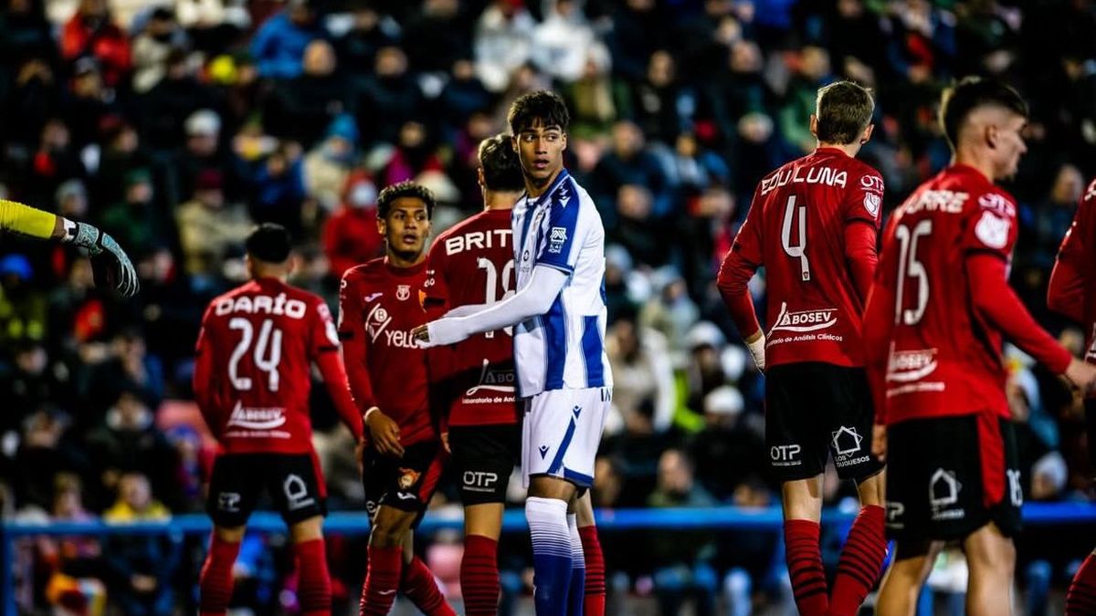 Martín Krug agradece a sus padres y hermano luego de su debut con el Levante UD Martín Krug agradece a sus padres y hermano luego de su debut con el Levante UD