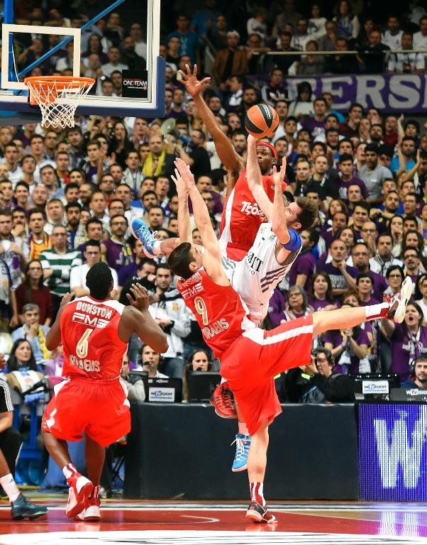 Duelo de tenores en Milán por el trono del básquet europeo