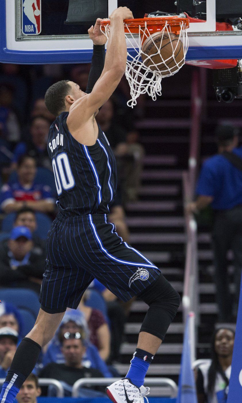 Gordon y Vucevic brillan en triunfo de Magic sobre Knicks
