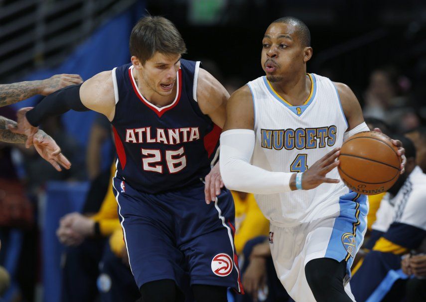 Nuggets sorprenden y vencen a los líderes Hawks