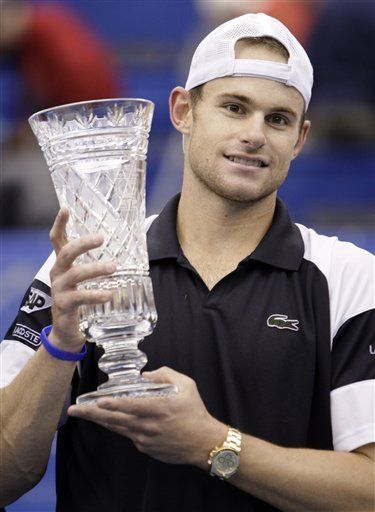 Roddick gana 1er tí­tulo del 2009; se corona en Memphis