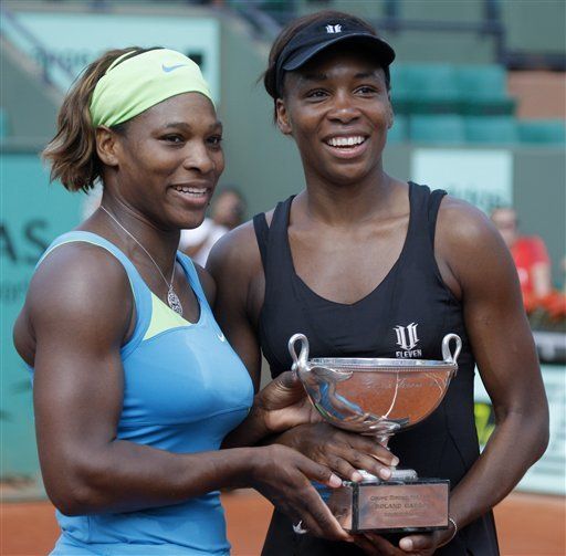 Las hermanas Williams ganan el tí­tulo de dobles en Roland Garros