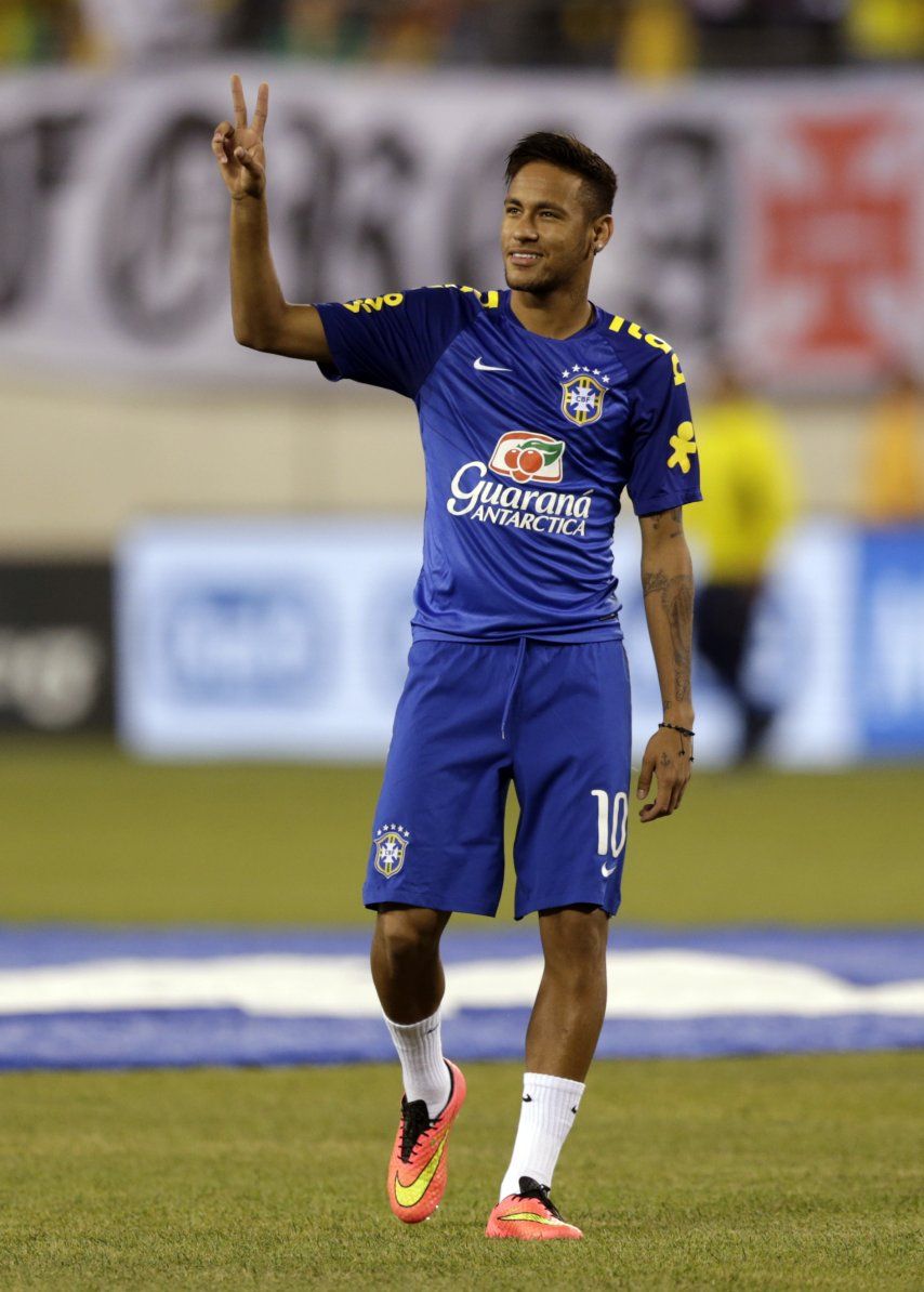 Brasil, con gol de Willian, vence 1-0 a Ecuador