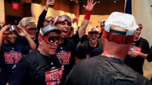 Johan Camargo y los Bravos conquistan primer título de división desde 2013