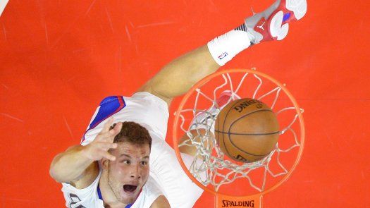 Clippers mantienen su buen momento, ganan a Suns