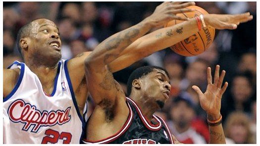 NBA: Clippers 104, Bulls 97; Camby atrapa 25 rebotes