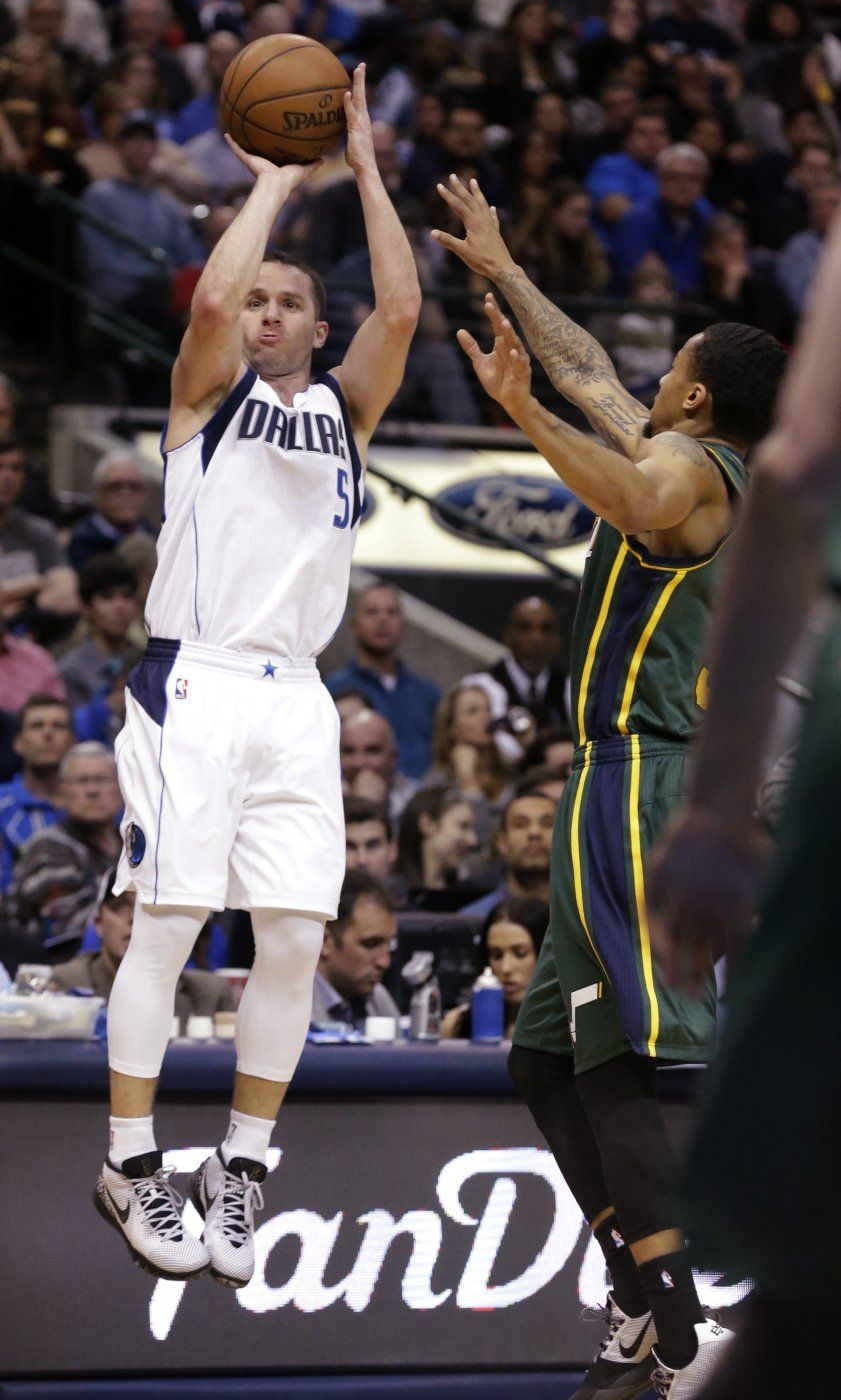 Barea aporta 22 puntos en triunfo de Mavericks ante Jazz