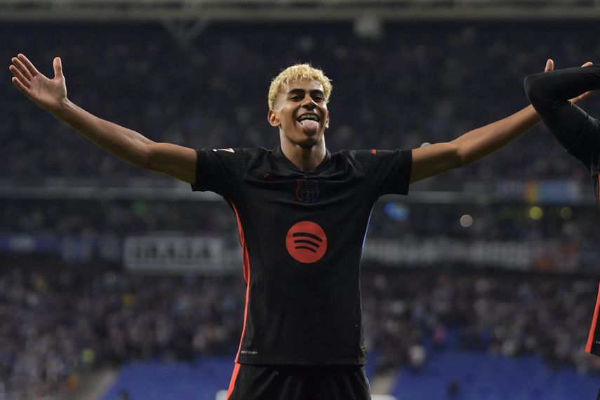 Lamine Yamal renueva contrato con el FC Barcelona hasta el año 2031