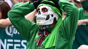 FIFA sanciona a México y Ecuador por cánticos en Qatar 2022