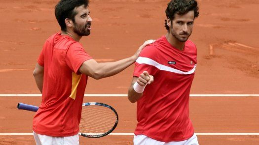 Feliciano y Marc López pasan a semifinales de dobles de Roland Garros