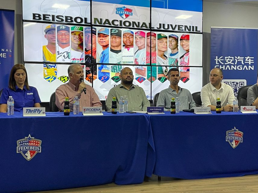 FEDEBEIS realizó el lanzamiento oficial para el Béisbol Juvenil 2026