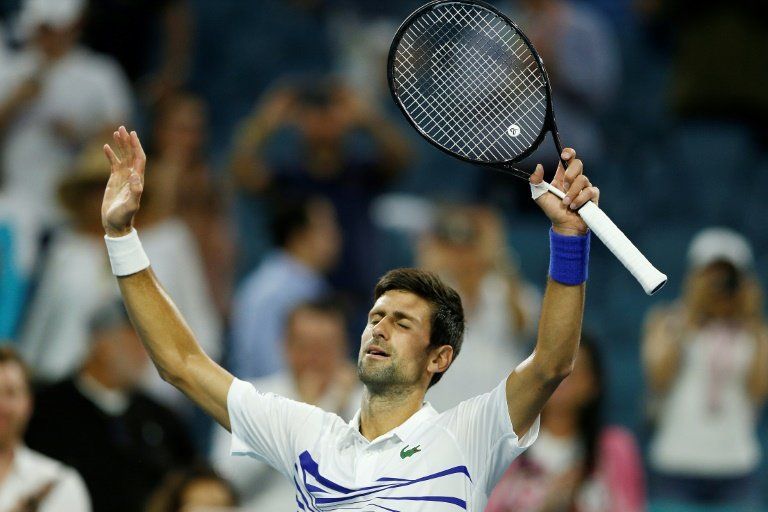 Djokovic se impone a Delbonis y clasifica a octavos de Miami