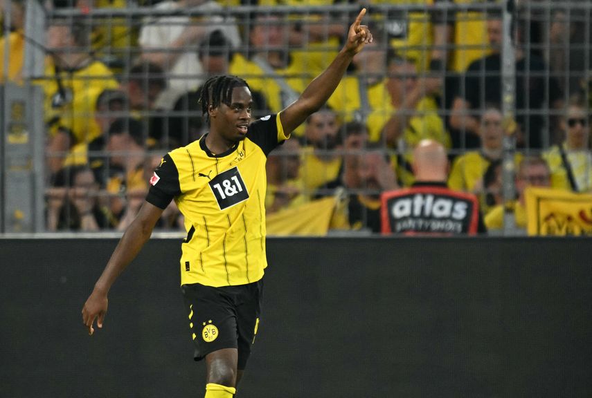 El Borussia Dortmund inició la temporada con victoria ante el Frankfurt