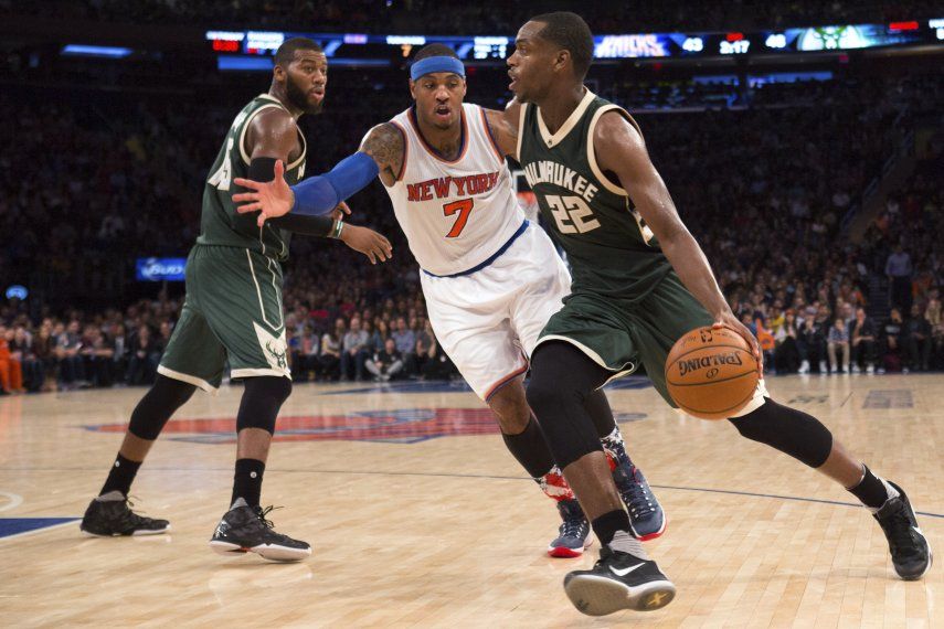 Hensen anota 22 en triunfo de Bucks sobre Knicks