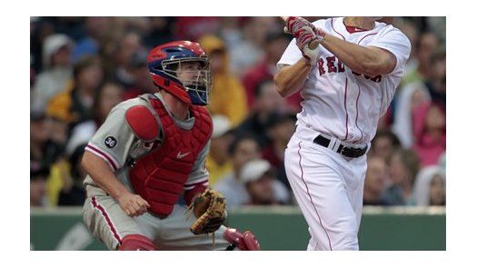 Nava batea grand slam en su primer lanzamiento en las mayores