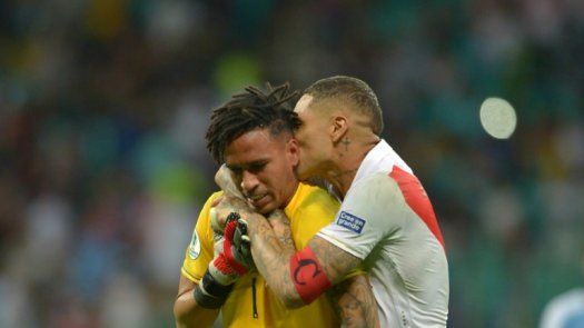 Perú se redime y busca tercera final de Copa América ante Chile