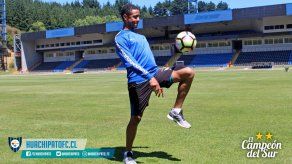 Gaby Torres fue presentado en el Huachipato de Chile