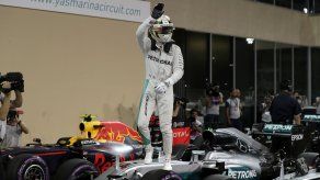 Hamilton logra la pole en el decisivo GP de Abu Dabi de Fórmula 1