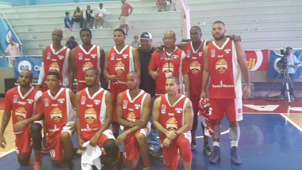 Caballos vencen a las Panteras