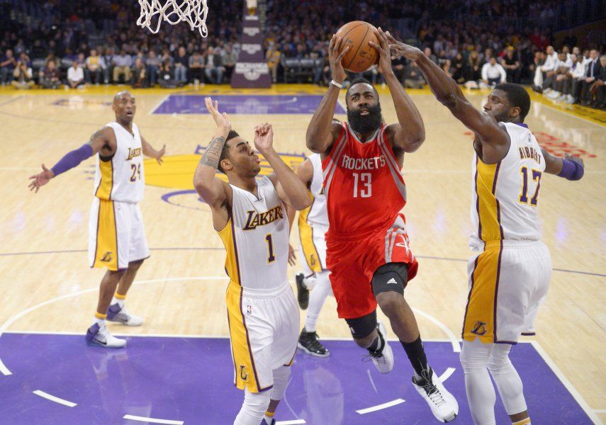 Harden anota 31 y Rockets vencen 112-95 a Lakers
