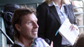 Randy Johnson lanza en partido de entrenamiento