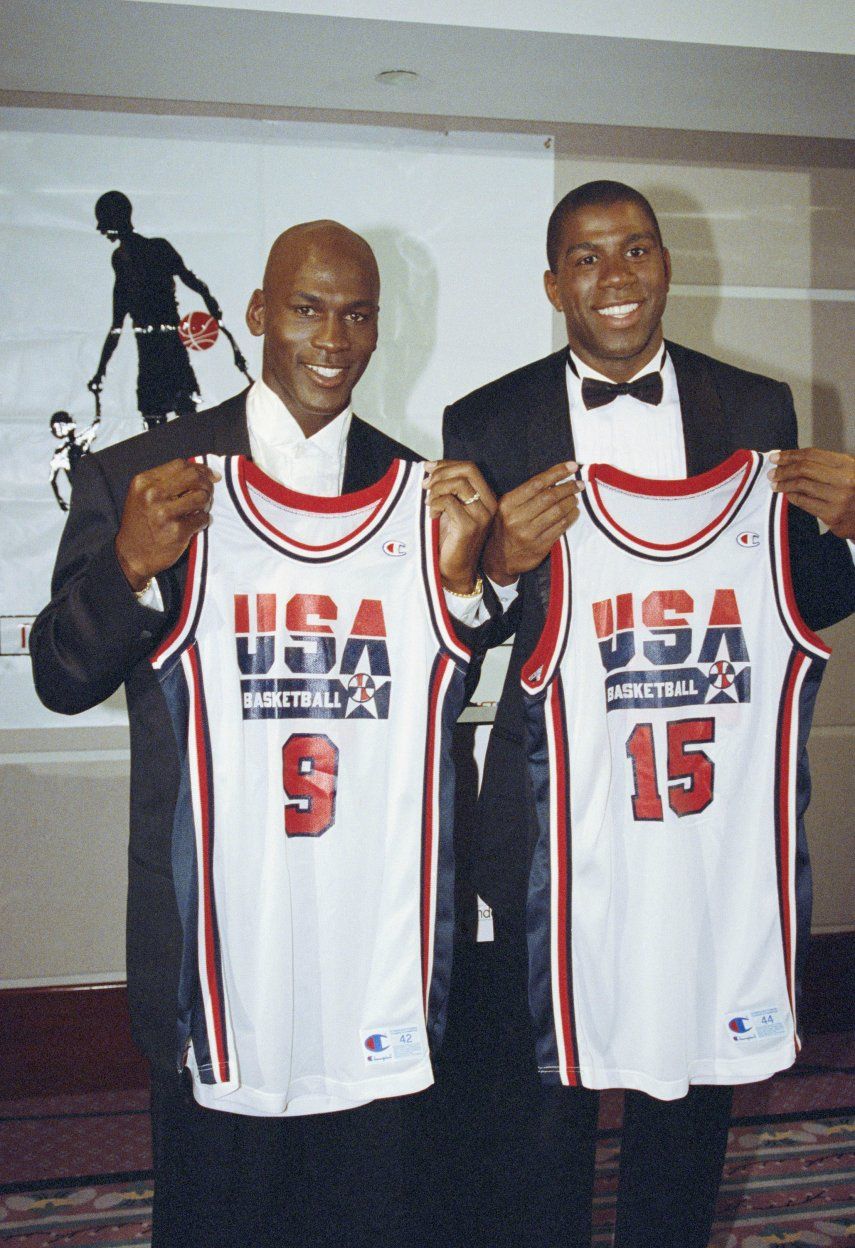 A LeBron le gustaría jugar básquet de 3 con Jordan y Magic