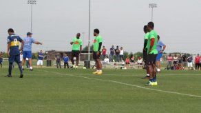 La titular de Panamá hace fútbol con el equipo Boca Houston